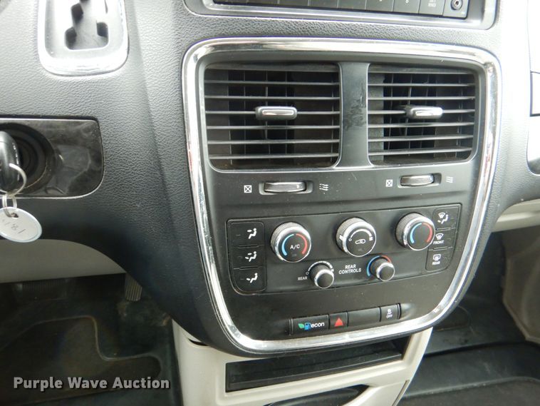 image for item HL9466 2013 Dodge Grand Caravan  handicap accessible van