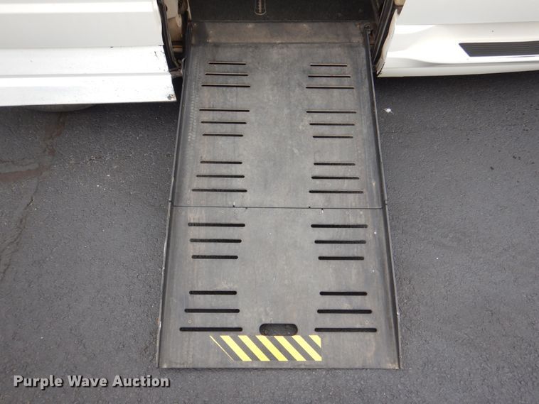 image for item HL9466 2013 Dodge Grand Caravan  handicap accessible van