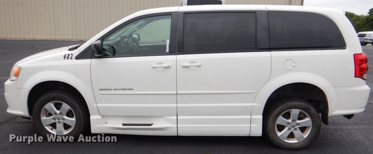 image for item HL9467 2013 Dodge Grand Caravan  handicap accessible van