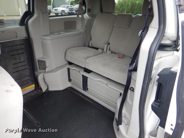 image for item HL9467 2013 Dodge Grand Caravan  handicap accessible van