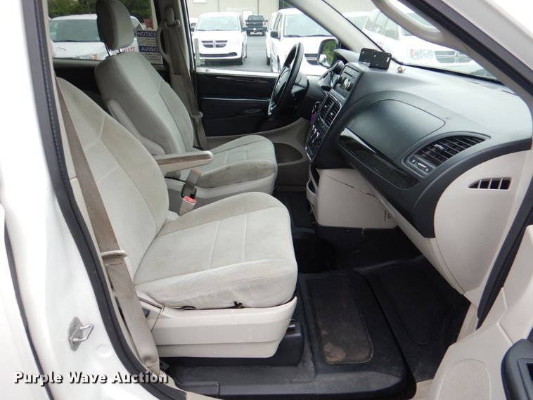 image for item HL9468 2013 Dodge Grand Caravan  handicap accessible van