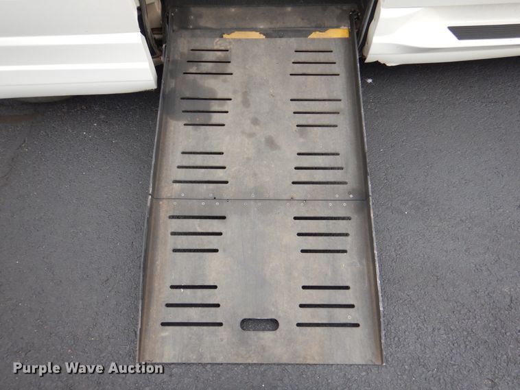 image for item HL9468 2013 Dodge Grand Caravan  handicap accessible van