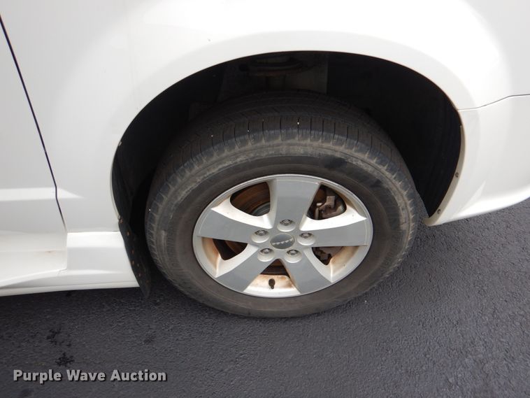 image for item HL9468 2013 Dodge Grand Caravan  handicap accessible van