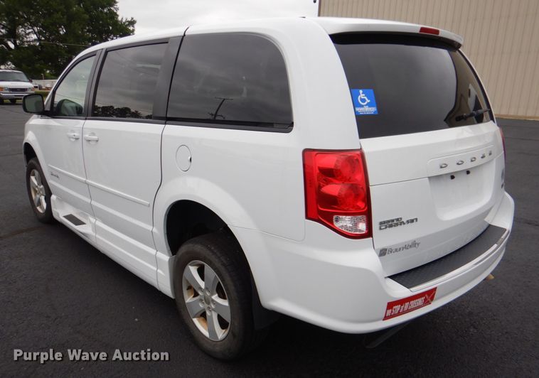 image for item HL9469 2014 Dodge Grand Caravan  handicap accessible van