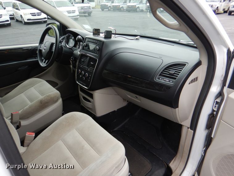 image for item HL9469 2014 Dodge Grand Caravan  handicap accessible van