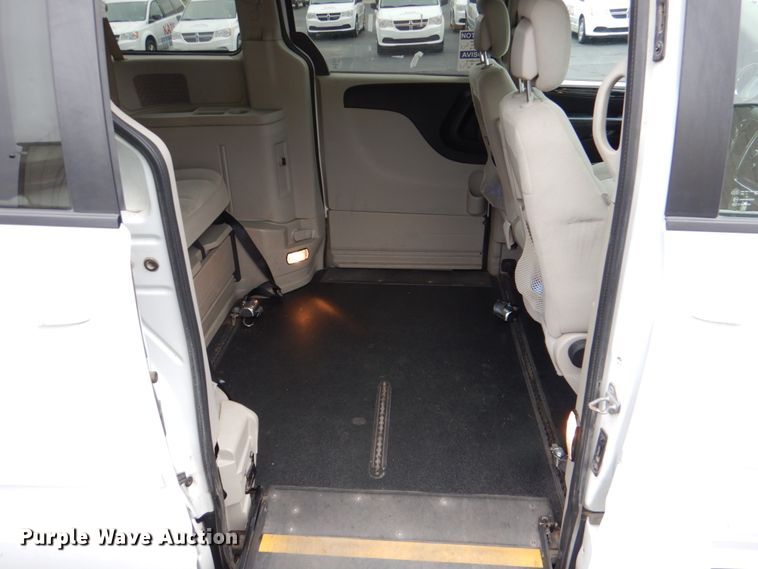 image for item HL9469 2014 Dodge Grand Caravan  handicap accessible van