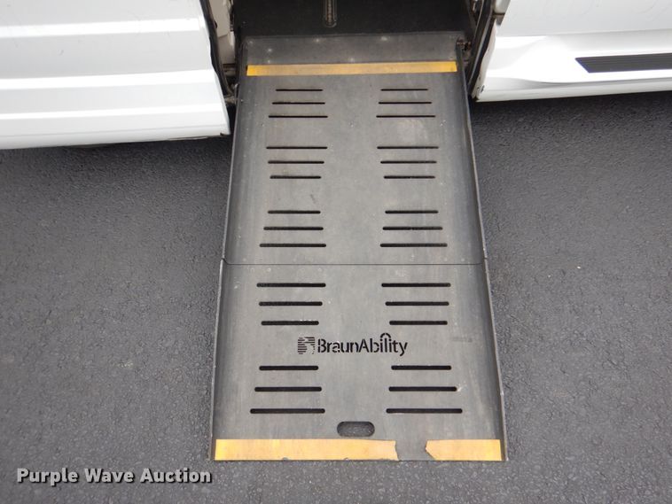 image for item HL9469 2014 Dodge Grand Caravan  handicap accessible van