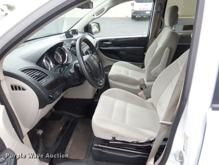 image for item HL9470 2014 Dodge Grand Caravan  handicap accessible van