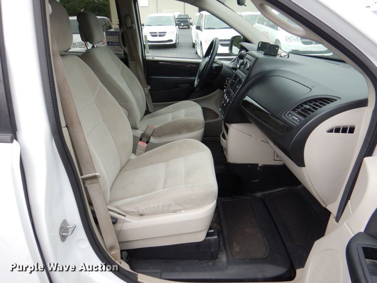 image for item HL9470 2014 Dodge Grand Caravan  handicap accessible van