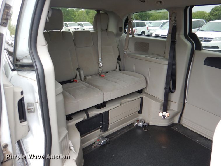 image for item HL9470 2014 Dodge Grand Caravan  handicap accessible van