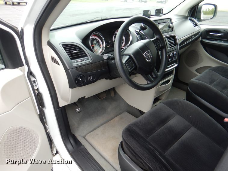 image for item HL9471 2014 Dodge Grand Caravan  handicap accessible van