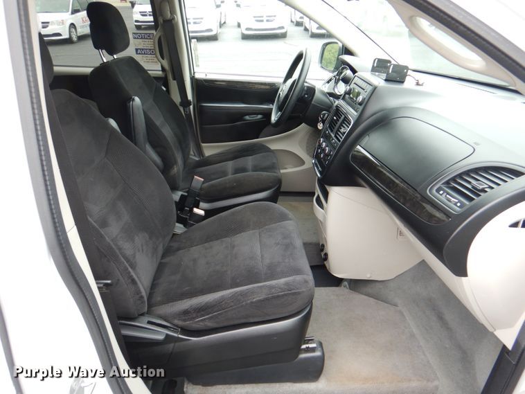 image for item HL9471 2014 Dodge Grand Caravan  handicap accessible van