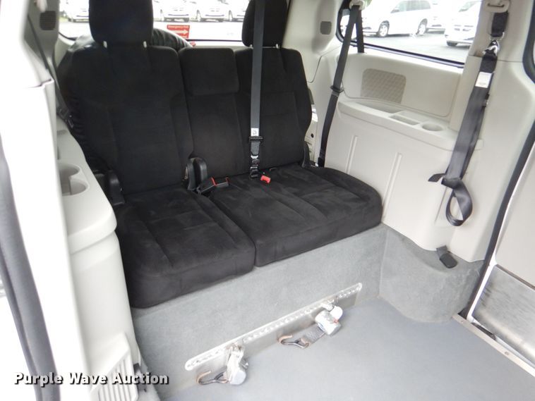 image for item HL9471 2014 Dodge Grand Caravan  handicap accessible van
