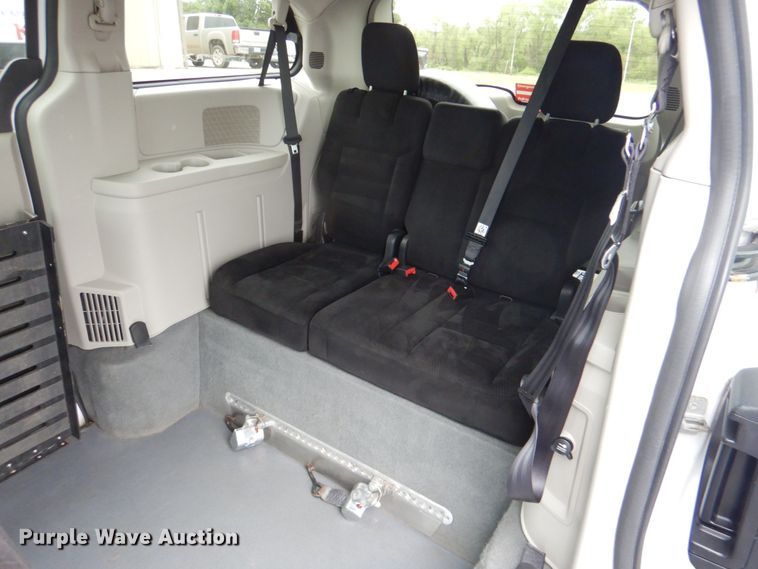image for item HL9471 2014 Dodge Grand Caravan  handicap accessible van