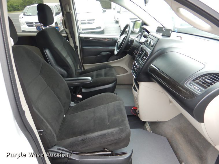 image for item HL9472 2015 Dodge Grand Caravan  handicap accessible van