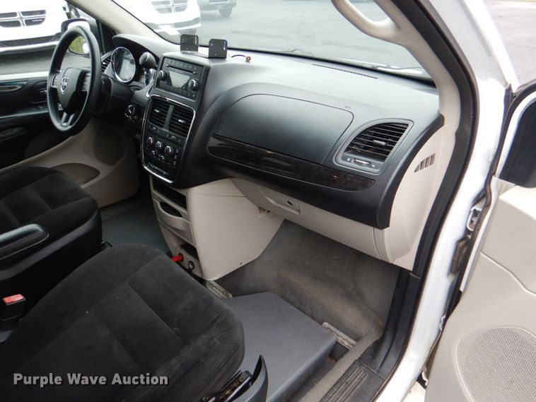 image for item HL9472 2015 Dodge Grand Caravan  handicap accessible van