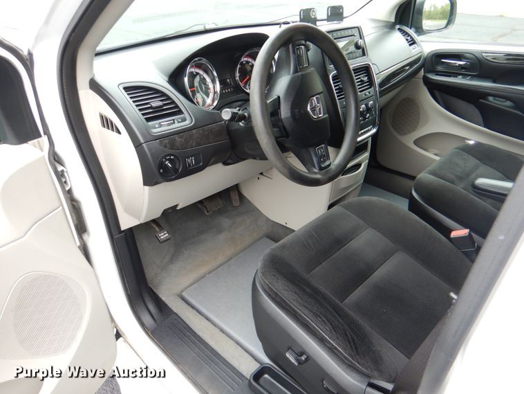 image for item HL9473 2015 Dodge Grand Caravan  handicap accessible van