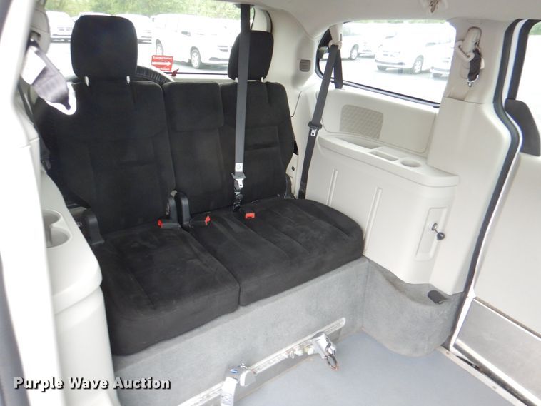 image for item HL9473 2015 Dodge Grand Caravan  handicap accessible van