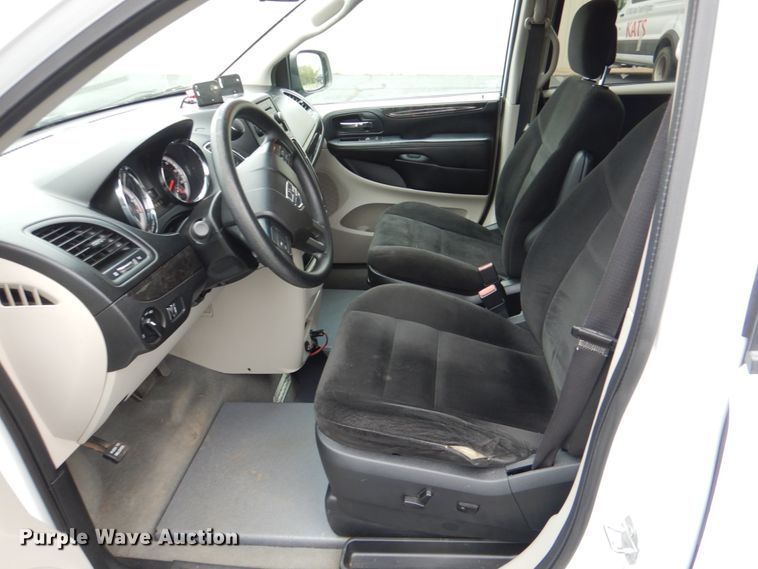 image for item HL9475 2015 Dodge Grand Caravan  handicap accessible van