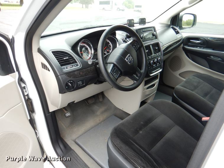 image for item HL9475 2015 Dodge Grand Caravan  handicap accessible van