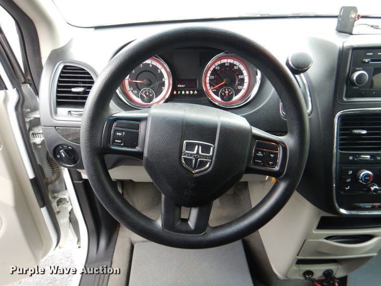 image for item HL9475 2015 Dodge Grand Caravan  handicap accessible van