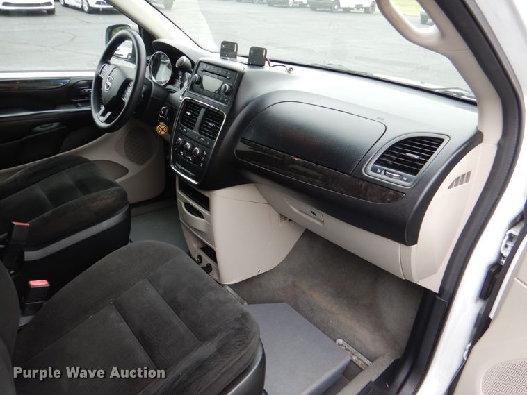 image for item HL9475 2015 Dodge Grand Caravan  handicap accessible van