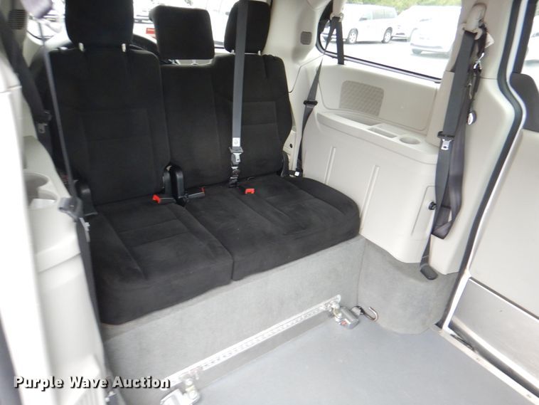 image for item HL9475 2015 Dodge Grand Caravan  handicap accessible van