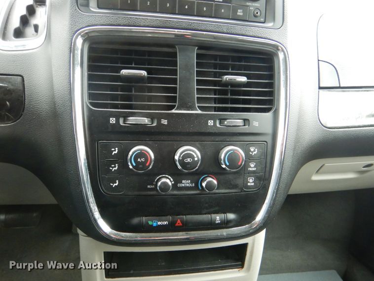 image for item HL9476 2016 Dodge Grand Caravan  handicap accessible van