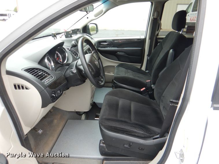 image for item HL9477 2016 Dodge Grand Caravan  handicap accessible van