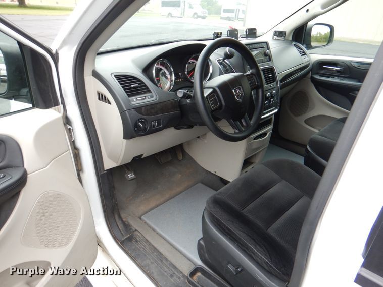 image for item HL9477 2016 Dodge Grand Caravan  handicap accessible van