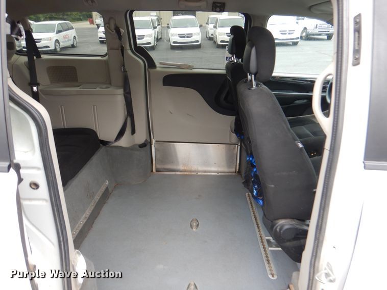 image for item HL9477 2016 Dodge Grand Caravan  handicap accessible van