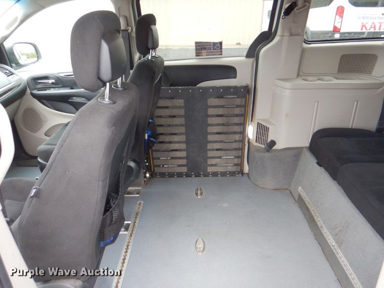 image for item HL9477 2016 Dodge Grand Caravan  handicap accessible van