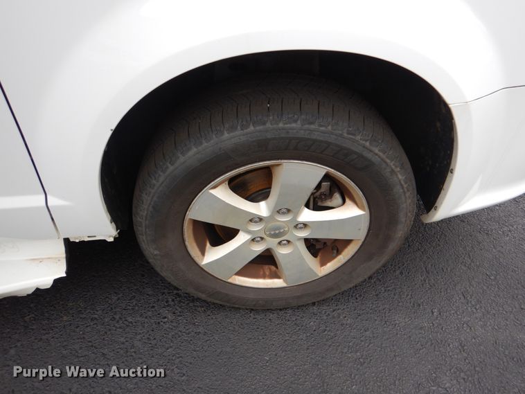 image for item HL9477 2016 Dodge Grand Caravan  handicap accessible van