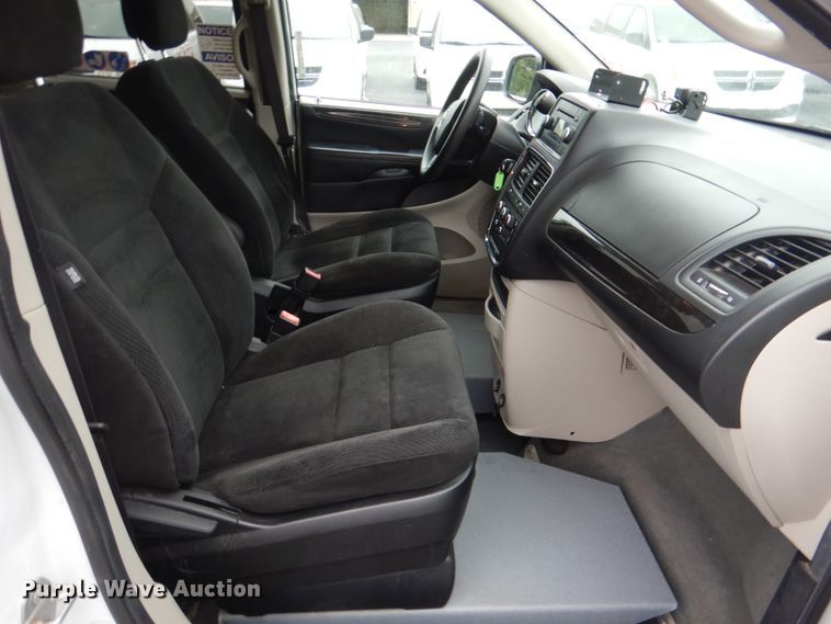 image for item HL9478 2016 Dodge Grand Caravan  handicap accessible van