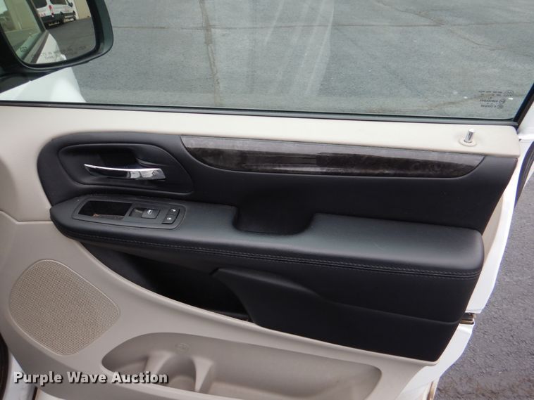 image for item HL9478 2016 Dodge Grand Caravan  handicap accessible van