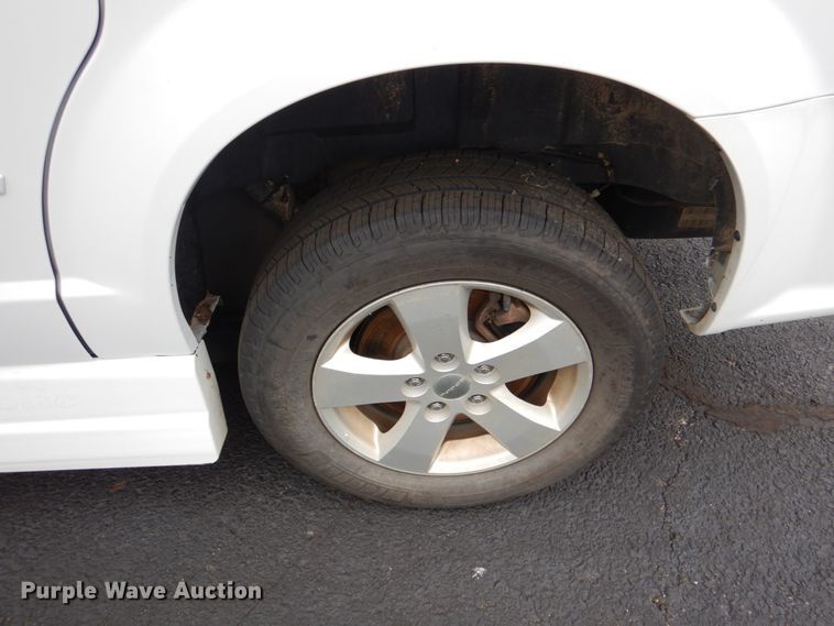 image for item HL9478 2016 Dodge Grand Caravan  handicap accessible van