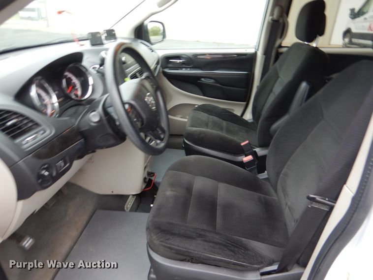 image for item HL9479 2015 Dodge Grand Caravan  handicap accessible van