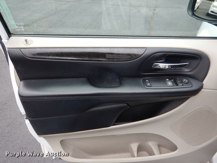 image for item HL9479 2015 Dodge Grand Caravan  handicap accessible van