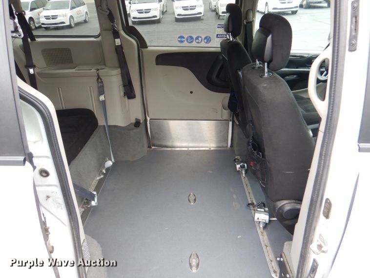 image for item HL9479 2015 Dodge Grand Caravan  handicap accessible van