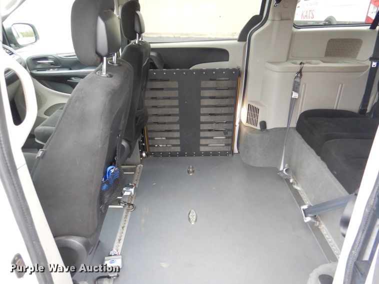 image for item HL9479 2015 Dodge Grand Caravan  handicap accessible van
