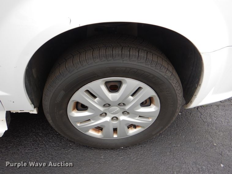 image for item HL9479 2015 Dodge Grand Caravan  handicap accessible van