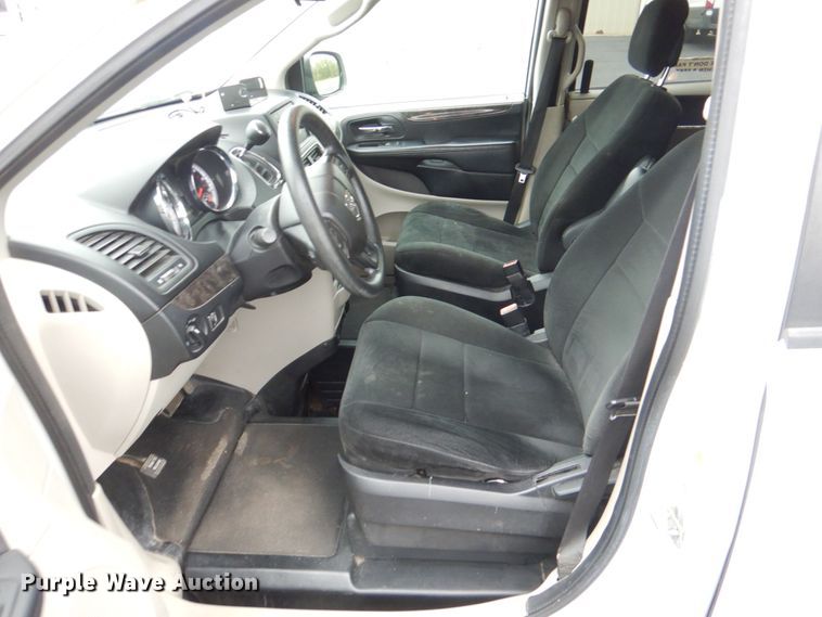 image for item HL9480 2011 Dodge Grand Caravan  handicap accessible van