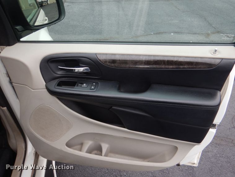 image for item HL9480 2011 Dodge Grand Caravan  handicap accessible van