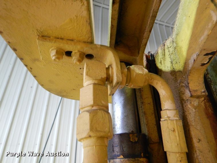 image for item HL9481 1989 Hyster S40XL  warehouse forklift