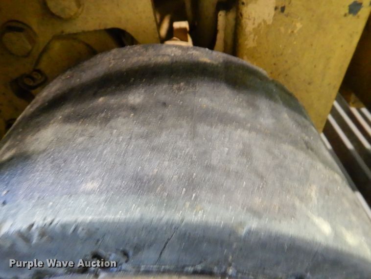 image for item HL9481 1989 Hyster S40XL  warehouse forklift