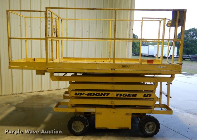 image for item HL9482 Up Right Tiger  scissor lift