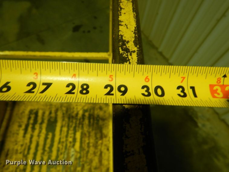 image for item HL9482 Up Right Tiger  scissor lift