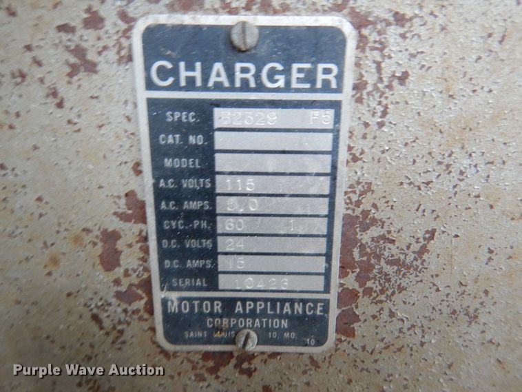 image for item HL9482 Up Right Tiger  scissor lift