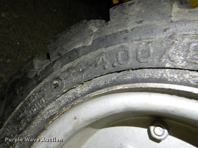 image for item HL9482 Up Right Tiger  scissor lift