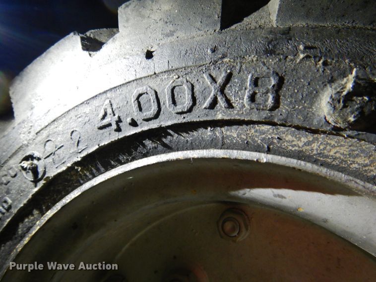 image for item HL9482 Up Right Tiger  scissor lift